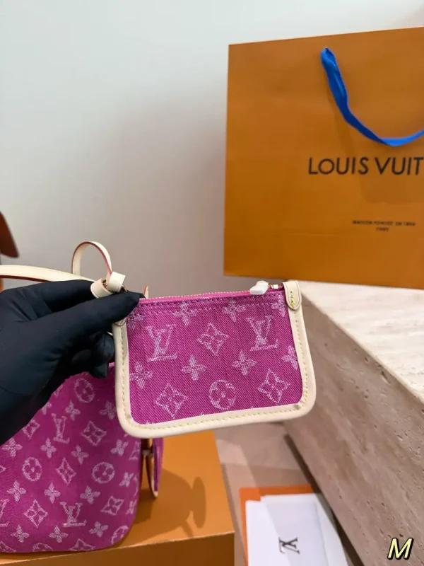 WhatsApp-Image-2026-07-01-at-13.59.40.webp Louis Vuitton All In BB Bag Fuchsia Denim Fabric 16cm M27626