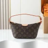 WhatsApp-Image-2026-07-01-at-15.45.47.webp Louis Vuitton Pochette Hills Bag Monogram 18.5cm M27509