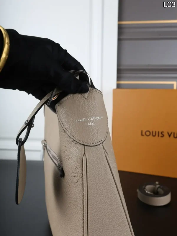 WhatsApp-Image-2026-07-01-at-15.48.02-1.webp Louis Vuitton All Around PM Bag Galet Grey 25cm M27336