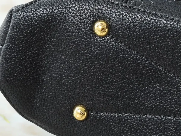 WhatsApp-Image-2026-07-01-at-15.49.41-1.webp Louis Vuitton Métis Hobo Bag Black 35cm M27189
