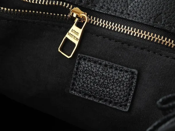 WhatsApp-Image-2026-07-01-at-15.49.42.webp Louis Vuitton Métis Hobo Bag Black 35cm M27189