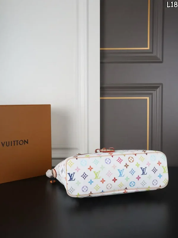 WhatsApp-Image-2026-07-01-at-18.17.26.webp Louis Vuitton LV x TM Lineup Bag Multiple Colors/White 34.5cm M27582