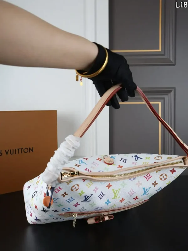 WhatsApp-Image-2026-07-01-at-18.17.27.webp Louis Vuitton LV x TM Lineup Bag Multiple Colors/White 34.5cm M27582