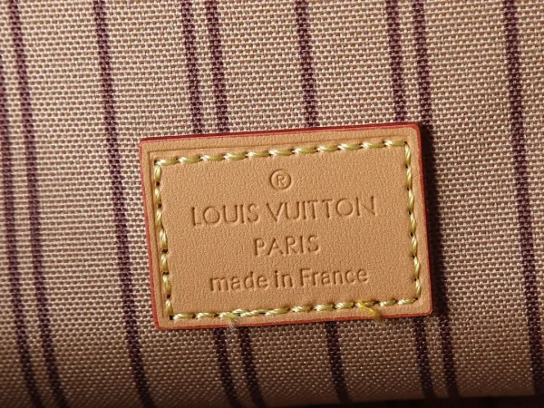 WhatsApp-Image-2026-07-01-at-18.24.23.webp Louis Vuitton Alma BB Bag Monogram Origine Lin 23.5cm M27525