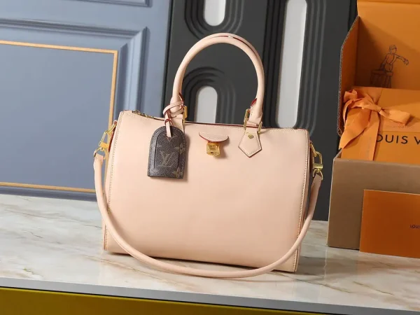 WhatsApp-Image-2026-07-01-at-18.25.44.webp Louis Vuitton Speedy Soft 30 Bag Beige 35cm M27387