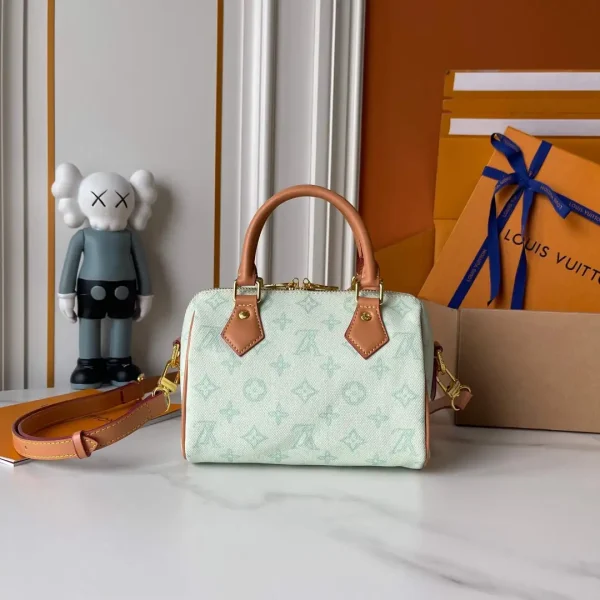 WhatsApp-Image-2026-07-01-at-18.27.44-1.webp Louis Vuitton Speedy Bandoulière 20 Bag Monogram Origine Vert Asnière M27530