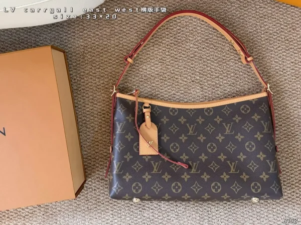 WhatsApp-Image-2026-07-02-at-09.51.39-1.webp Louis Vuitton CarryAll East West Bag Monogram Canvas 36cm M28101