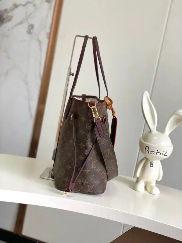 WhatsApp-Image-2026-07-02-at-09.53.33-1.webp Louis Vuitton Neverfull Inside Out MM Bag Monogram Canvas 47cm M28377