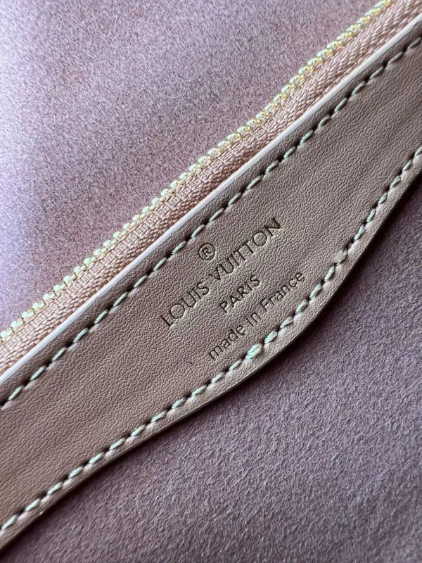 WhatsApp-Image-2026-07-02-at-17.16.20-1.webp Louis Vuitton Diane PM Bag Noisette Color 24cm M29162