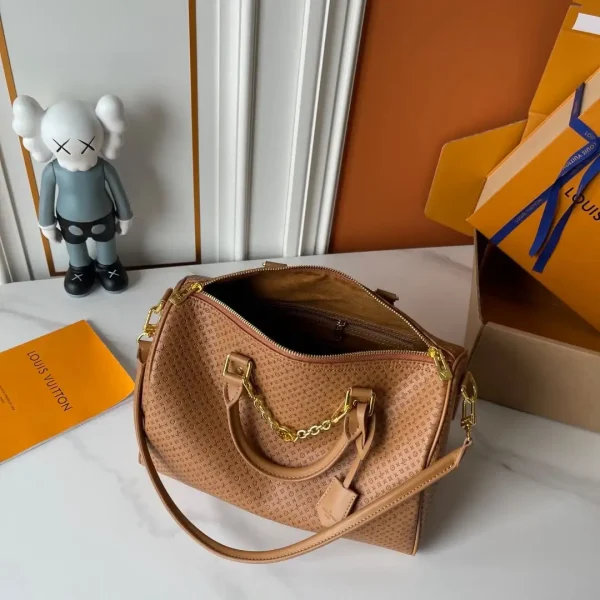WhatsApp-Image-2026-07-02-at-17.22.32-1.webp Louis Vuitton Speedy Soft 30 Bag Chestnut Color 30cm M28522