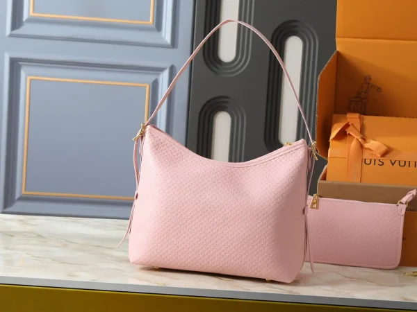 WhatsApp-Image-2026-07-02-at-17.24.22-1.webp Louis Vuitton Carryall PM Bag Light Bliss 29cm M28518