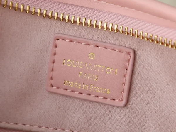 WhatsApp-Image-2026-07-02-at-17.24.25.webp Louis Vuitton Carryall PM Bag Light Bliss 29cm M28518