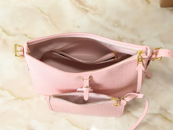 WhatsApp-Image-2026-07-02-at-17.24.26.webp Louis Vuitton Carryall PM Bag Light Bliss 29cm M28518