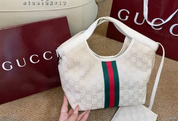 Gucci Giglio Small Tote Bag 25cm/9.8in Ivory GG Canvas 860845