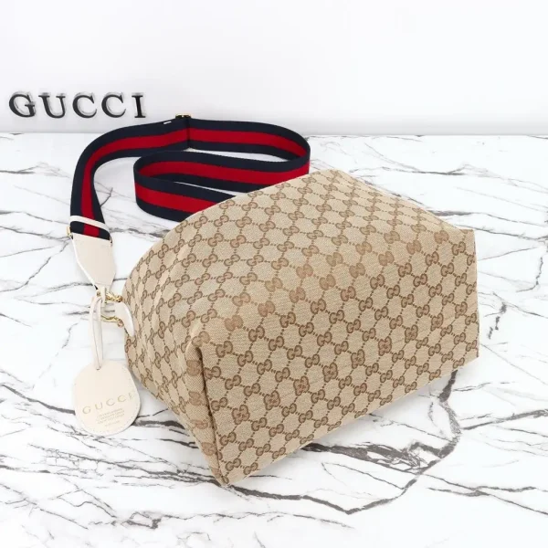 WhatsApp-Image-2026-07-07-at-16.42.44-5-bfb042944ace.webp Gucci Brera Medium Crossbody Bag 33cm/13in Sand And Dark Brown GG Canvas A00B4O