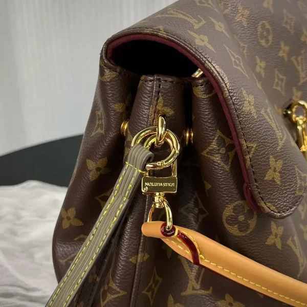 WhatsApp-Image-2026-07-08-at-15.41.21-2-271c2871eb0a.webp Louis Vuitton LV Hide Away MM Monogram Canvas 36cm M14473, Designer Handbags, Womens Purse, luxury bags