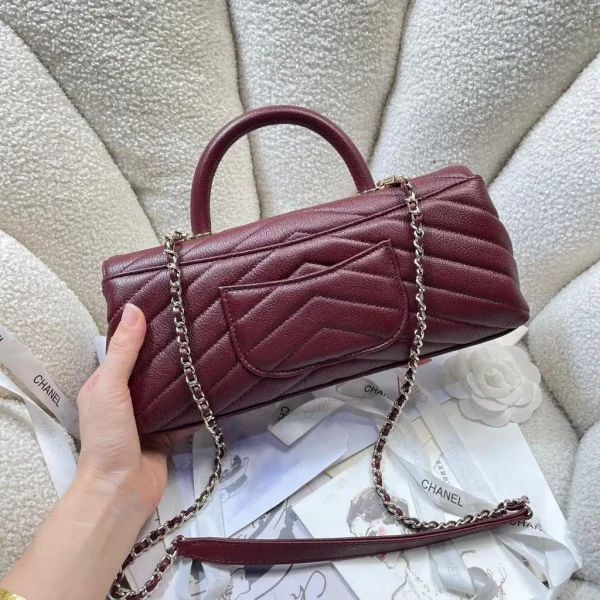 WhatsApp-Image-2026-07-16-at-10.51.10-1-1-e9207a0eafe2.webp Chanel Maxi Flap Bag With Top Handle 31cm/12.2in Red AS6091
