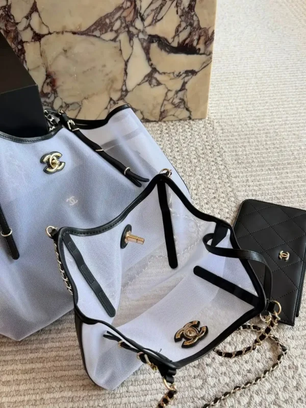 WhatsApp-Image-2026-07-16-at-11.00.22-1-19474250f04e.webp Chanel Small Tote Mesh, Calfskin & Gold-Tone Metal Transparent & Black 28cm/11in AS6015