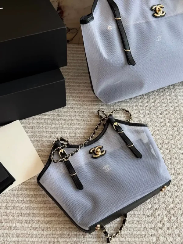 WhatsApp-Image-2026-07-16-at-11.00.23-2-1-9f2066db559d.webp Chanel Small Tote Mesh, Calfskin & Gold-Tone Metal Transparent & Black 28cm/11in AS6015