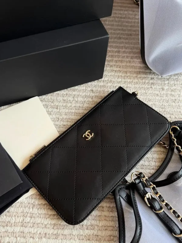 WhatsApp-Image-2026-07-16-at-11.00.23-3-24300c9f32c6.webp Chanel Small Tote Mesh, Calfskin & Gold-Tone Metal Transparent & Black 28cm/11in AS6015