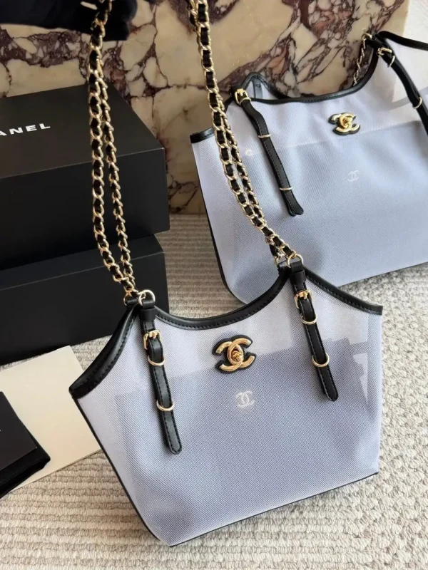 WhatsApp-Image-2026-07-16-at-11.00.24-1-1-ebb2a809e458.webp Chanel Small Tote Mesh, Calfskin & Gold-Tone Metal Transparent & Black 28cm/11in AS6015