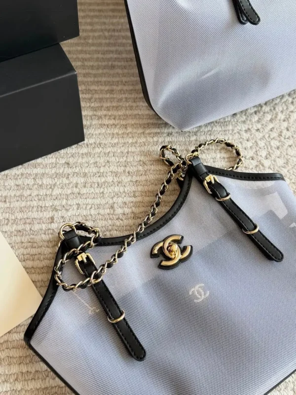 WhatsApp-Image-2026-07-16-at-11.00.24-3-a1256102b4e1.webp Chanel Small Tote Mesh, Calfskin & Gold-Tone Metal Transparent & Black 28cm/11in AS6015