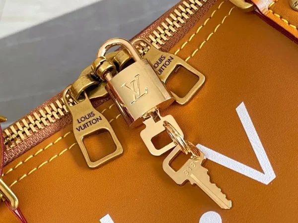 WhatsApp-Image-2026-08-10-at-14.04.44-2.webp Louis Vuitton Keepall Bag 50cm/19.7in Tan Brown M28167