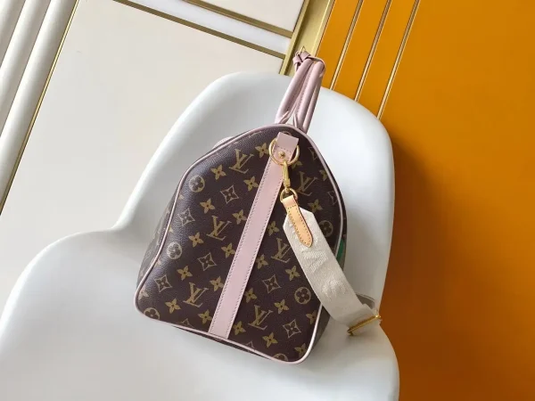 WhatsApp-Image-2026-08-11-at-13.52.30-1.webp Louis Vuitton Keepall Bandoulière 45cm/17.7in Monogram Coated Canvas M25822