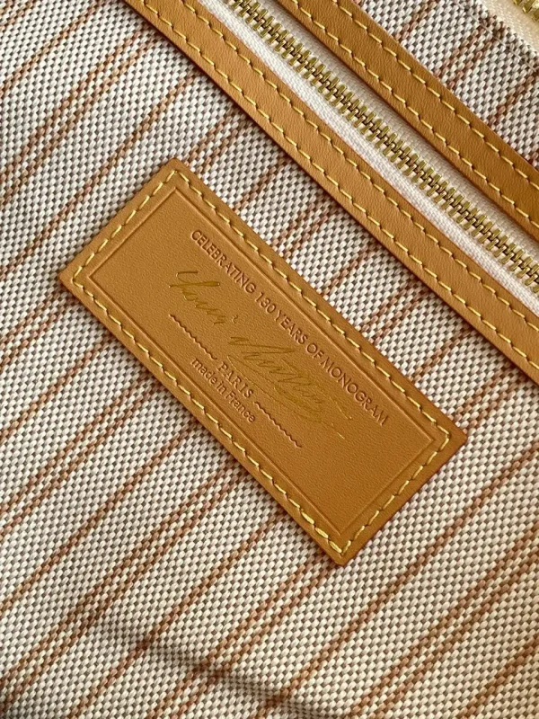 WhatsApp-Image-2026-08-11-at-14.05.49-1.webp Louis Vuitton Keepall Bandoulière Bag 45cm/17.7in Monogram Dune / Beige M28238
