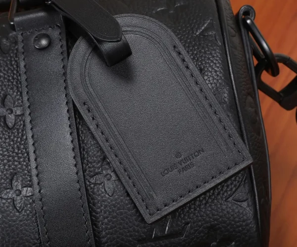 Louis Vuitton Keepall Bandoulière Bag 25cm/9.8in Black Taurillon Cowhide M20900