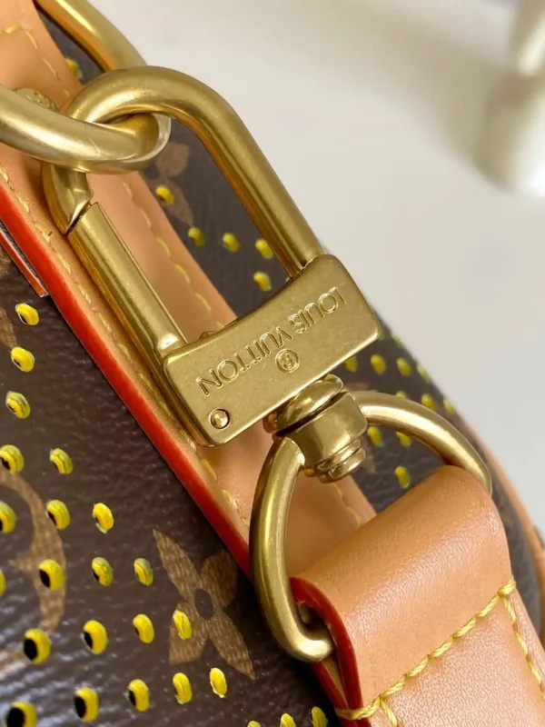 WhatsApp-Image-2026-08-11-at-14.17.26.webp Louis Vuitton Keepall Bandoulière Bag 25cm/9.8in Monogram Pattern/Yellow Color M29296