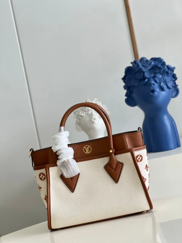 a0de744f-c34374e08ab7.webp Louis Vuitton On My Side Pm 25Cm Brown, Designer Handbags, Womens Purse, luxury bags