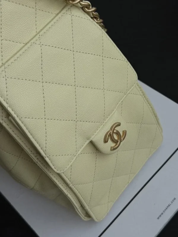 aaa45454-e0f967cb420b.webp Chanel Spring-Summer 2025 Handbag Grained Calfskin & Gold-Tone Metal Yellow 30Cm/ 11.8In, Designer Handbags, Women’s Purse, luxury bags, Chanel bags