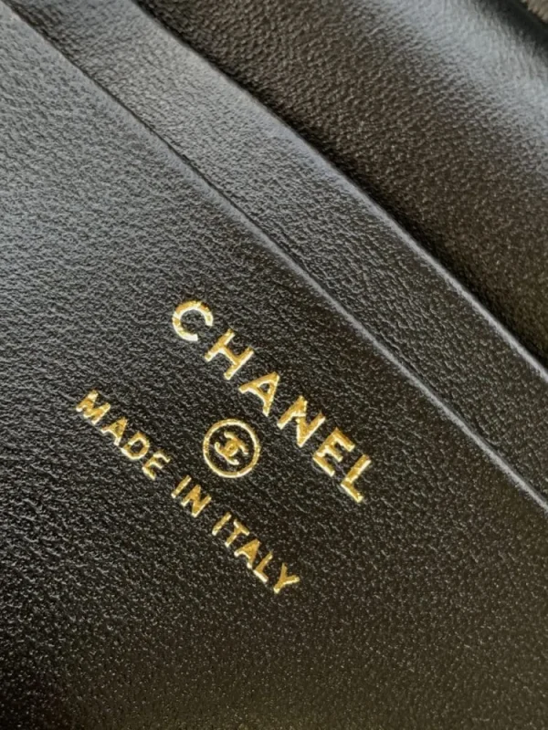 b1abeb60-32a811fec551.webp Chanel 25C Vanity Case Black 20cm, Designer Handbags, Women’s Purse, luxury bags, Chanel bags
