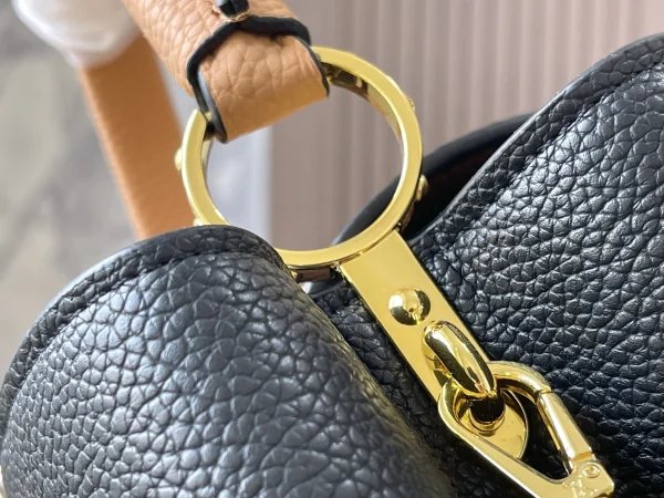 b69e91f0-69299637dfa6.webp Louis Vuitton Capucines Mm Black 27Cm M59466, Designer Handbags, Womens Purse, luxury bags