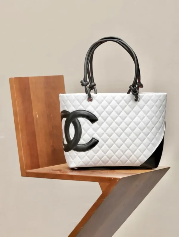 c52043fa-2b3111e398dd.webp Chanel White Cambon Tote Bag White 30cm, Designer Handbags, Women’s Purse, luxury bags, Chanel bags