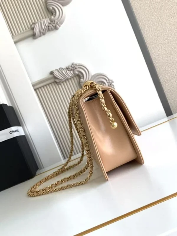 c85d4fff-a91f7d590a8f.webp Chanel Calfskin Quilted Perfect Fit Flap Beige 22cm, Designer Handbags, Women’s Purse, luxury bags, Chanel bags