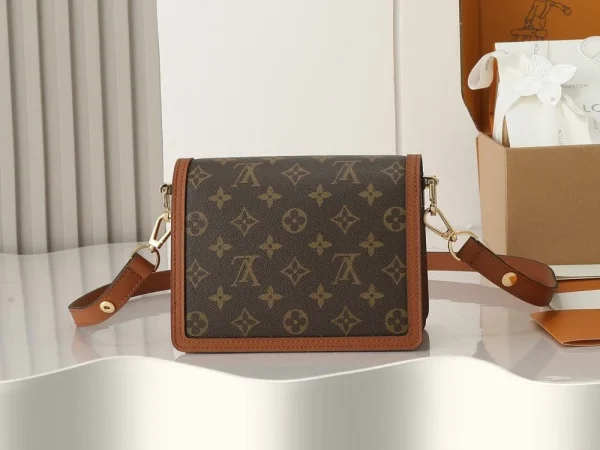c86b6e9df76630307eaefc2a55887970-b060df4cf0d2.webp Louis Vuitton Mini Dauphine Other Monogram Canvas Women 20Cm M45959, Designer Handbags, Womens Purse, luxury bags