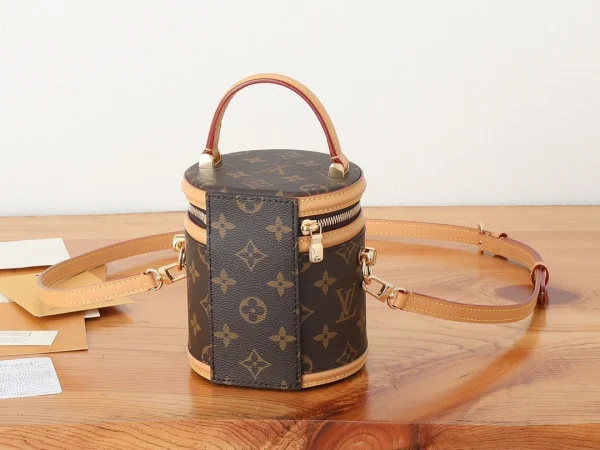 d35af50dc3d9df26491280c099804a16-0914cce44a22.webp Louis Vuitton Nano Cannes Monogram – Women – Small Leather Goods Nano Cannes, Designer Handbags, Womens Purse, luxury bags