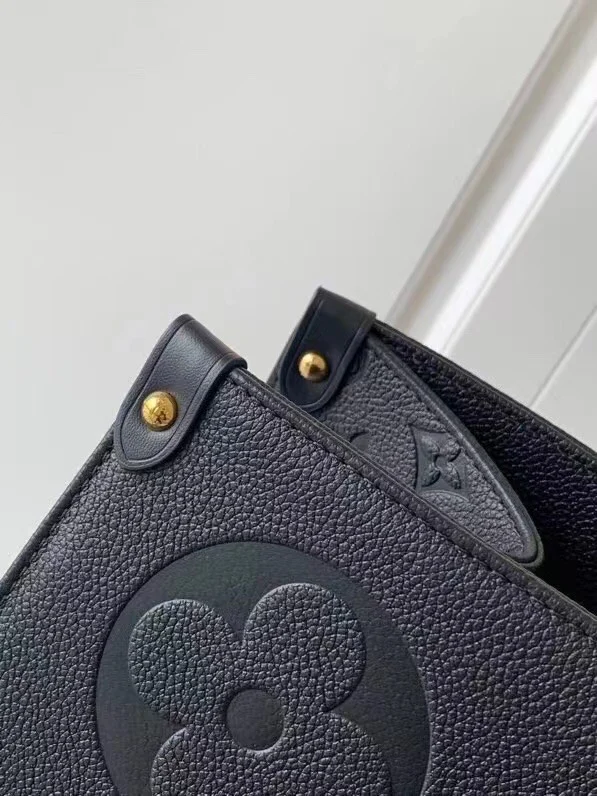 d377e7c41f05903688fd11608fc57328-00db581adf36.webp Louis Vuitton Onthego Gm Monogram Empreinte Leather M44925 41cm, Designer Handbags, Womens Purse, luxury bags