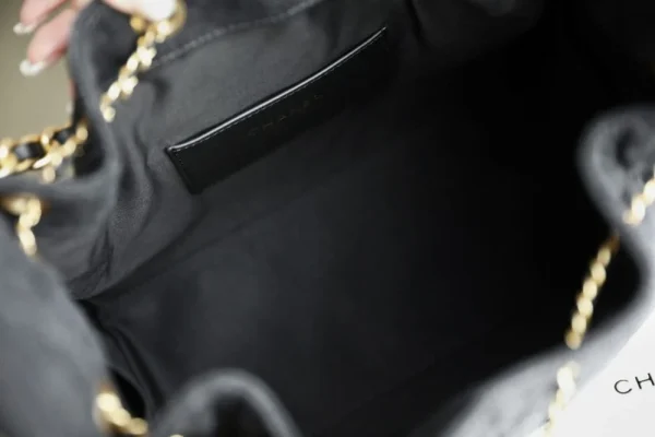 d482f480-208d475c0766.webp Chanel crossbody bag 25 Small Handbag Washed Denim & Gold-Tone Metal Black 30cm/11.8in, Designer Handbags, Women’s Purse, luxury bags, Chanel bags