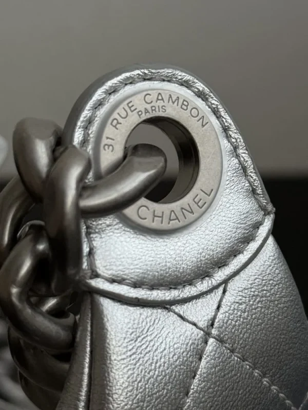 d9a28269-bf07d534c518.webp Chanel 25C Hobo Bag Silver Spring/Summer 2025 Collection 32cm/12.2cm, Designer Handbags, Women’s Purse, luxury bags, Chanel bags
