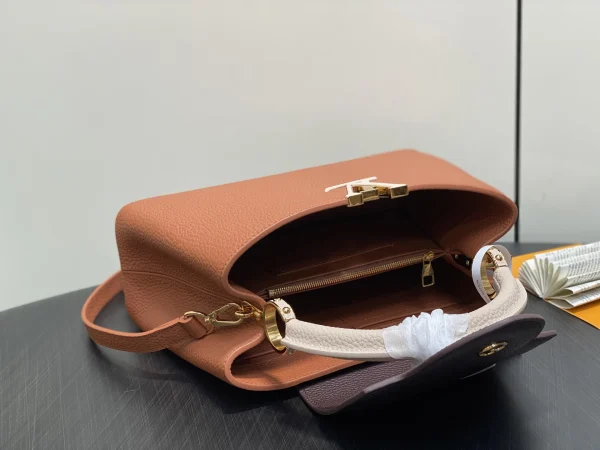 daa1c85d-568471c29164.webp Louis Vuitton Capucines MM M14176 Brown 31.5cm/ 12.2in, Designer Handbags, Womens Purse, luxury bags