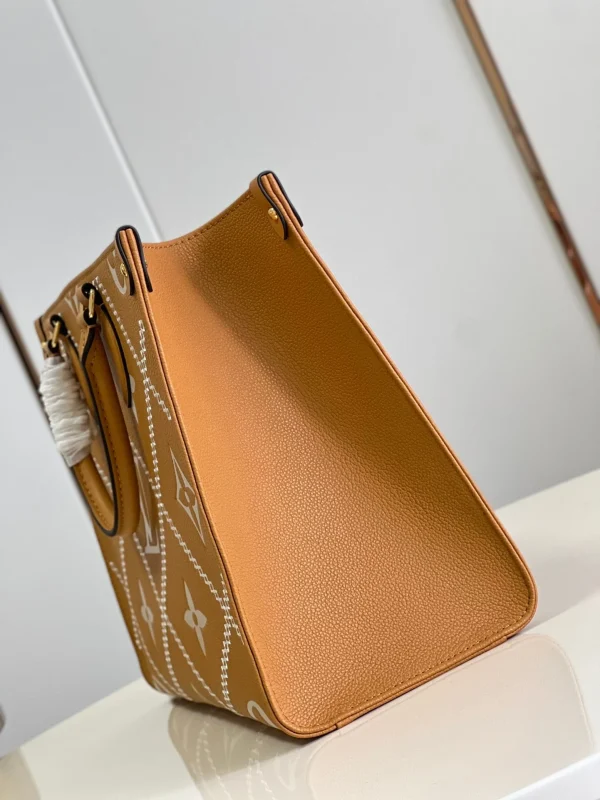 dbf0bbb4-9fb2ce1c9c14.webp Louis Vuitton Onthego MM Tote Monogram Arizona ‘Brown Crme Beige’ 35cm, Designer Handbags, Womens Purse, luxury bags