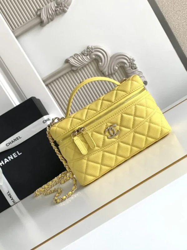 def7c9ea-17c6e35ebccd.webp Chanel 25C Vanity Case Yellow 20cm, Designer Handbags, Women’s Purse, luxury bags, Chanel bags