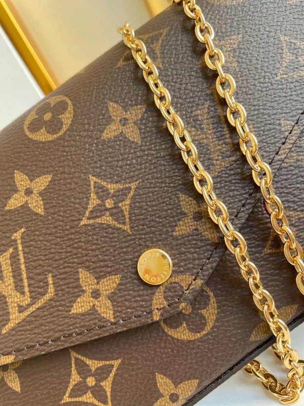 df0d24d6c93d98f879290936a79914b0-b31cf5eda283.webp Louis Vuitton Flicie Pochette Lv Monogram Chain Bag Monogram 61276 21cm/8.3in, Designer Handbags, Womens Purse, luxury bags