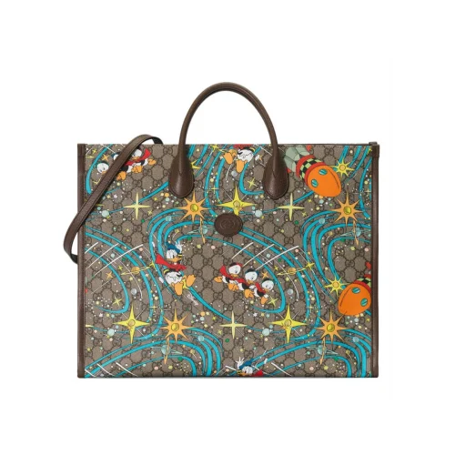 disney-x-gucci-donald-duck-tote-bag-14-a668be45d6e9.webp Disney x Gucci Donald Duck Tote Bag