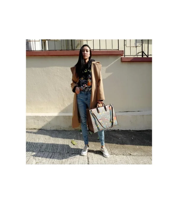 disney-x-gucci-donald-duck-tote-bag-17-3973f4acc3b6.webp Disney x Gucci Donald Duck Tote Bag