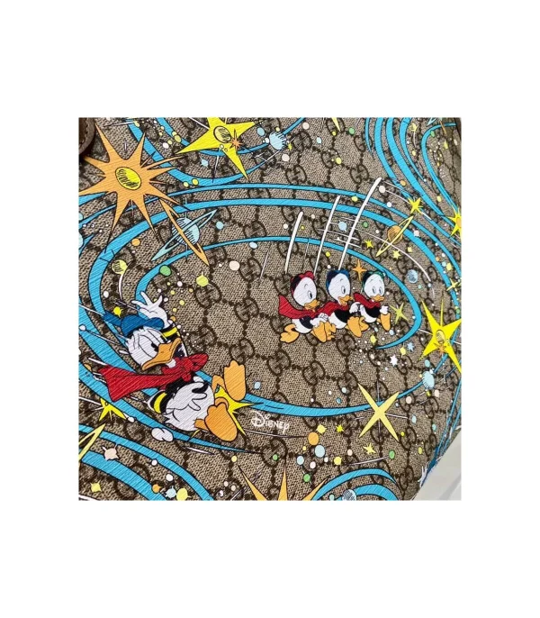 disney-x-gucci-donald-duck-tote-bag-23-717b6318f624.webp Disney x Gucci Donald Duck Tote Bag