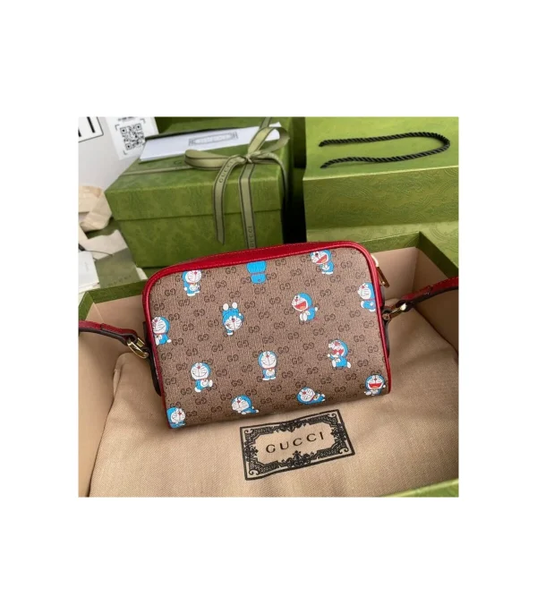 doraemon-x-gucci-mini-bag-4-ab8db94fe4a2.webp Gucci x Doraemon Mini Crossbody Bag 17.5cm/ 6.9in